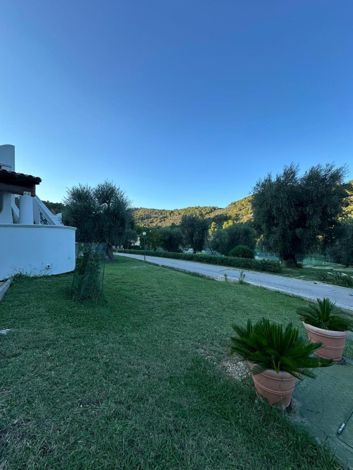 Villetta Roberto Le Macine Di Charme - Pugnochiuso Resort Vieste Eksteriør billede
